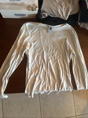 GAP Women's Long Sleeve White Ribbed Top
